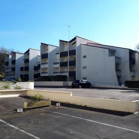 Georges De Didonne - - Boisee Proche Apartment